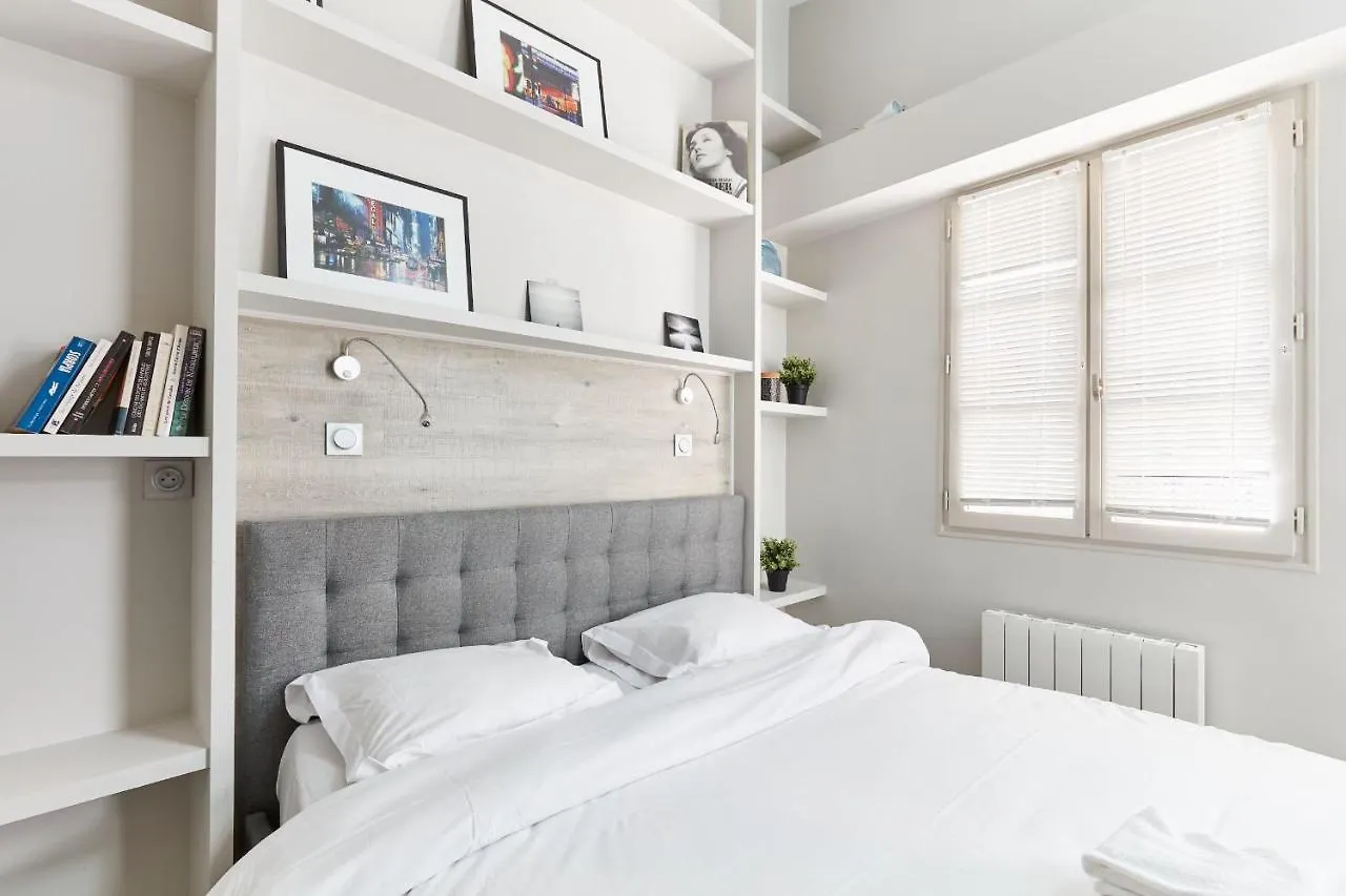 St Germain Des Pres With Balcony - Cityapartmentstay Daire Paris
