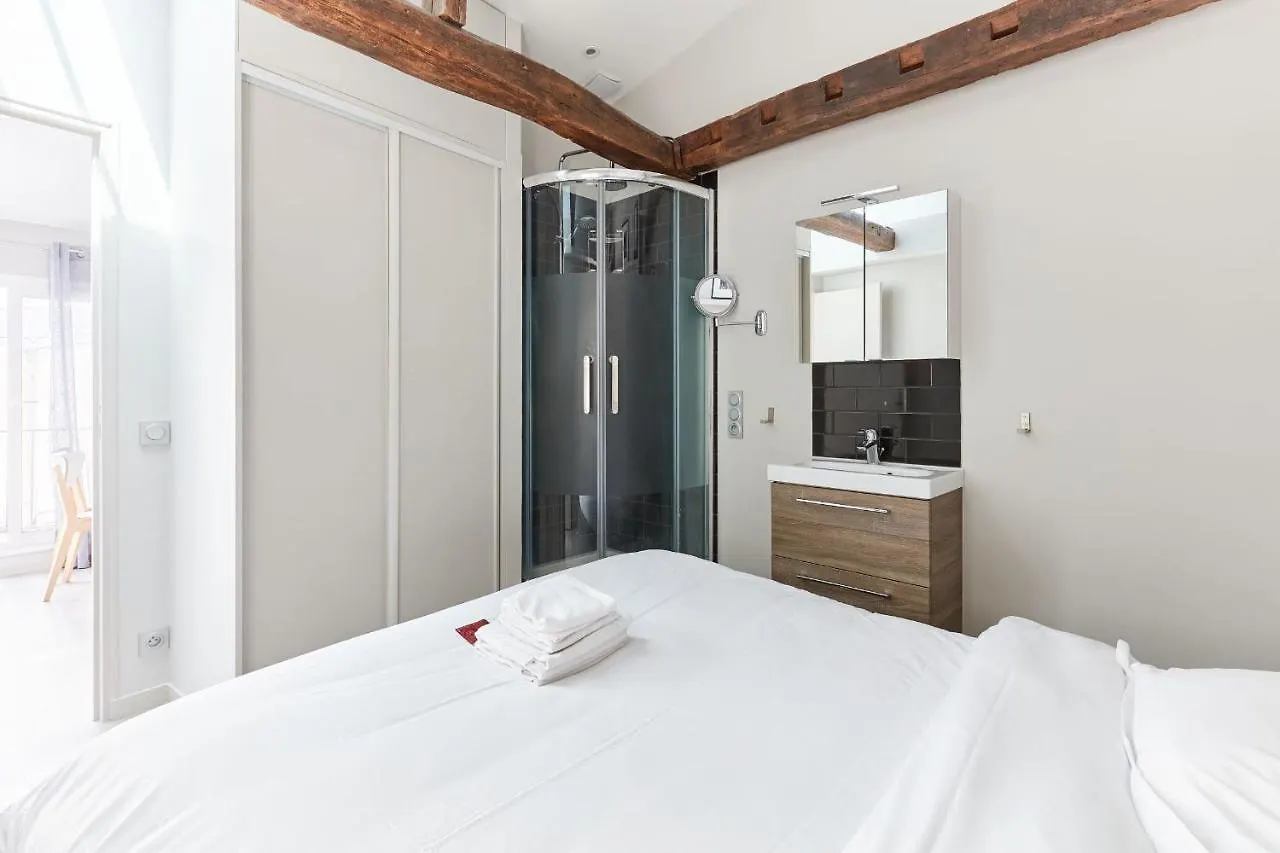 St Germain Des Pres With Balcony - Cityapartmentstay Apartment Paris