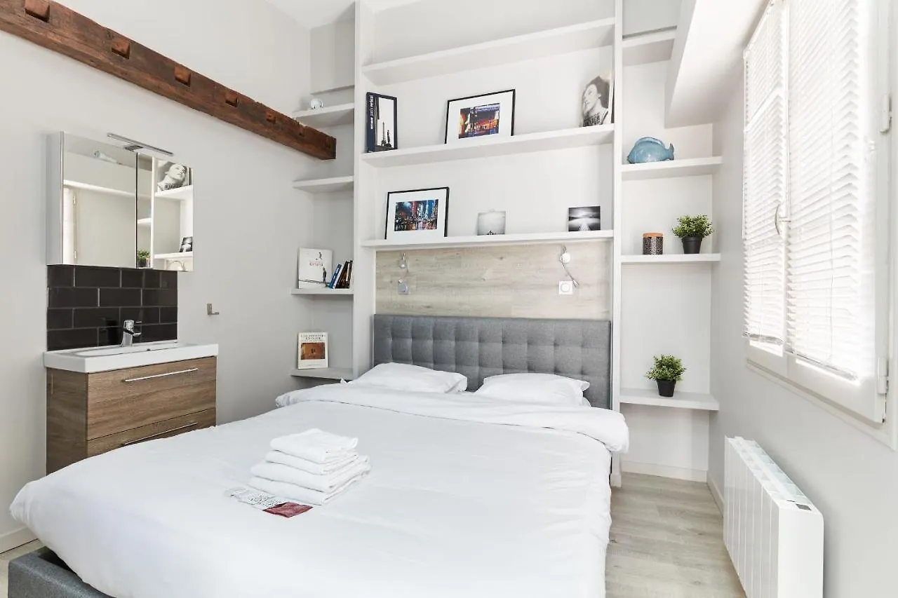 St Germain Des Pres With Balcony - Cityapartmentstay Apartment Paris