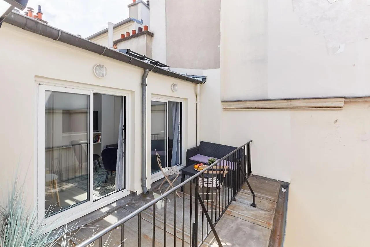 St Germain Des Pres With Balcony - Cityapartmentstay Apartment